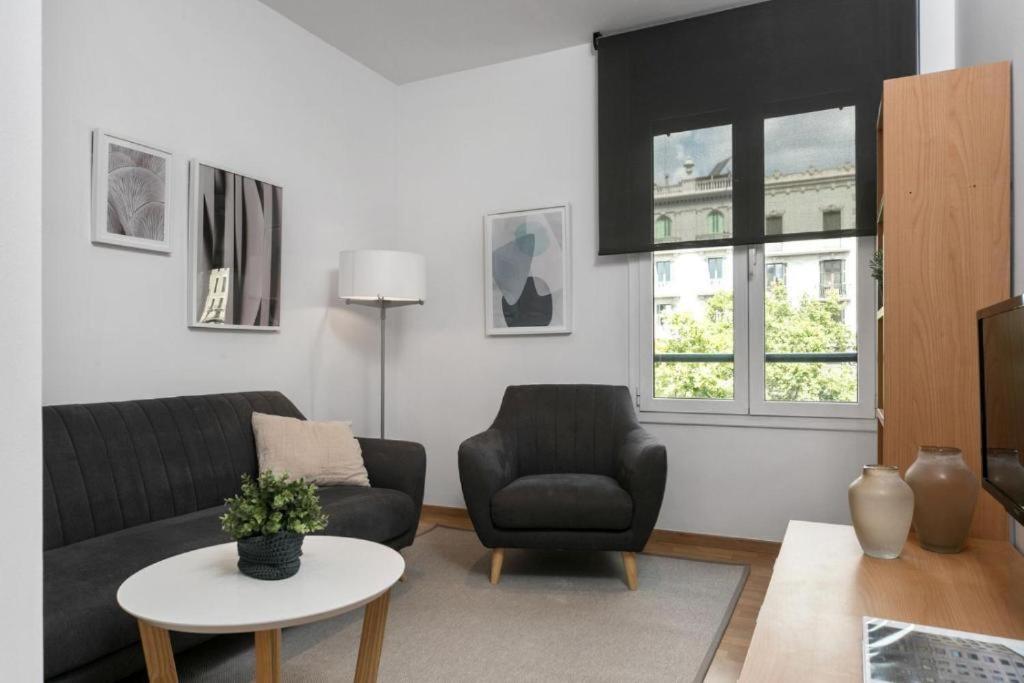 Fisa Rentals Gran Via Apartments Barcelona Ngoại thất bức ảnh