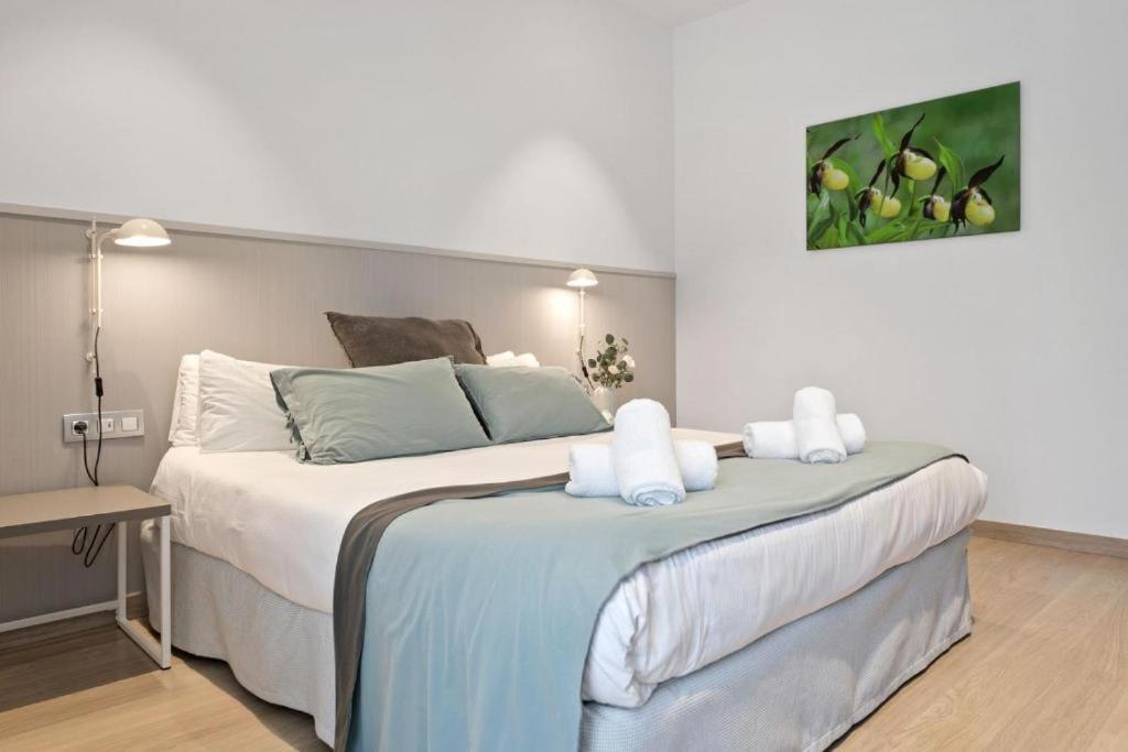 Fisa Rentals Gran Via Apartments Barcelona Ngoại thất bức ảnh