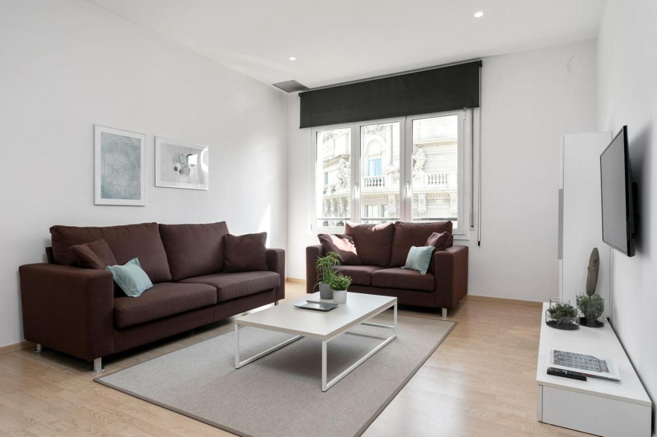 Fisa Rentals Gran Via Apartments Barcelona Ngoại thất bức ảnh