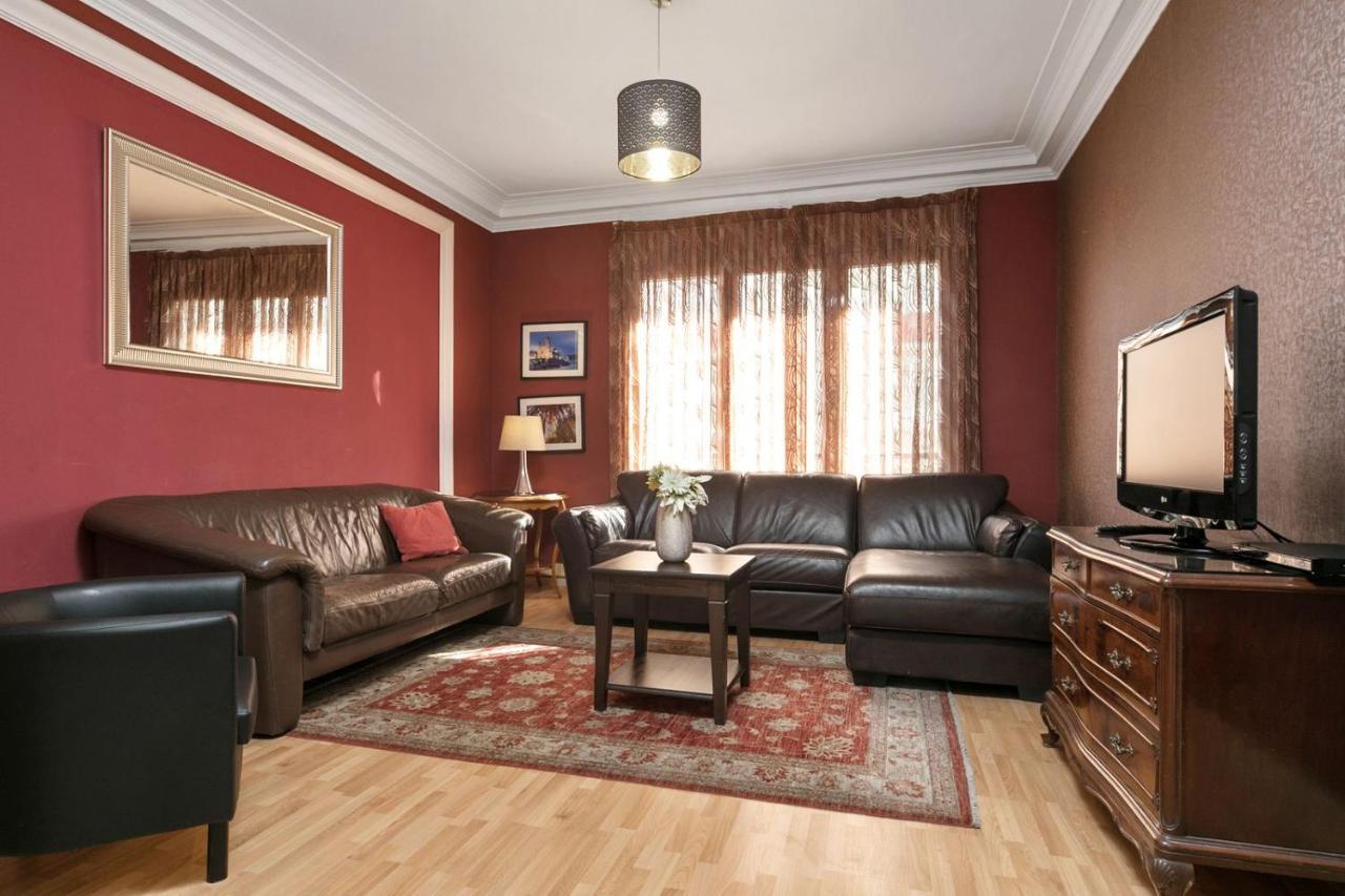 Fisa Rentals Gran Via Apartments Barcelona Ngoại thất bức ảnh