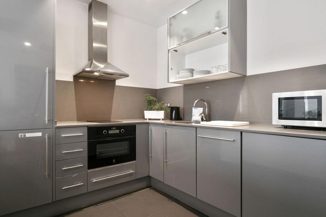 Fisa Rentals Gran Via Apartments Barcelona Ngoại thất bức ảnh